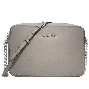 Michael Kors Jet Set Large Crossbody Bag.